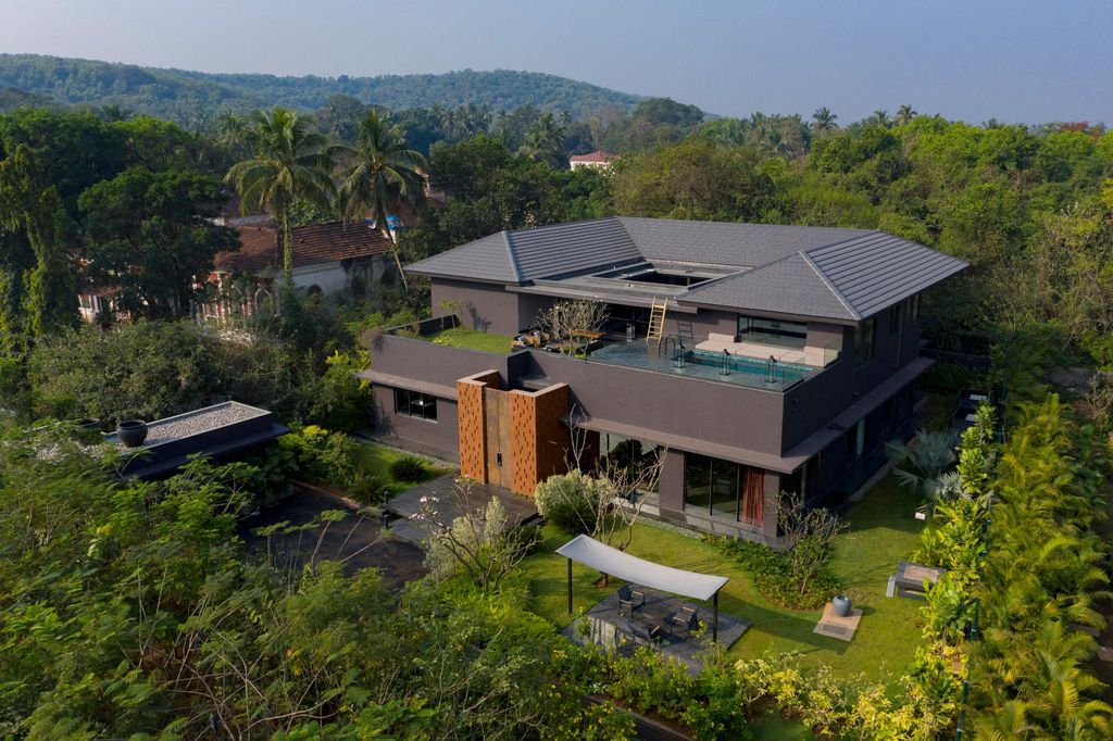 Luxuriöse 6 Schlafzimmer Villa zu verkaufen in Goa Indien