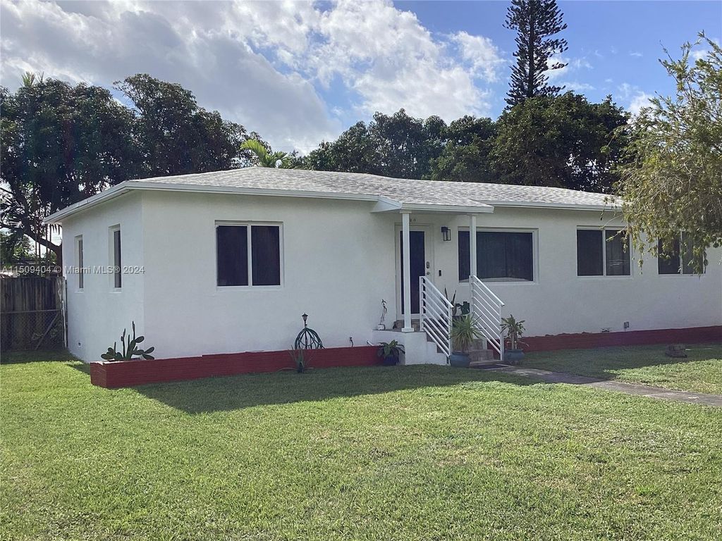 Luxuri Se Schlafzimmer Villa Zu Verkaufen In North Miami Florida