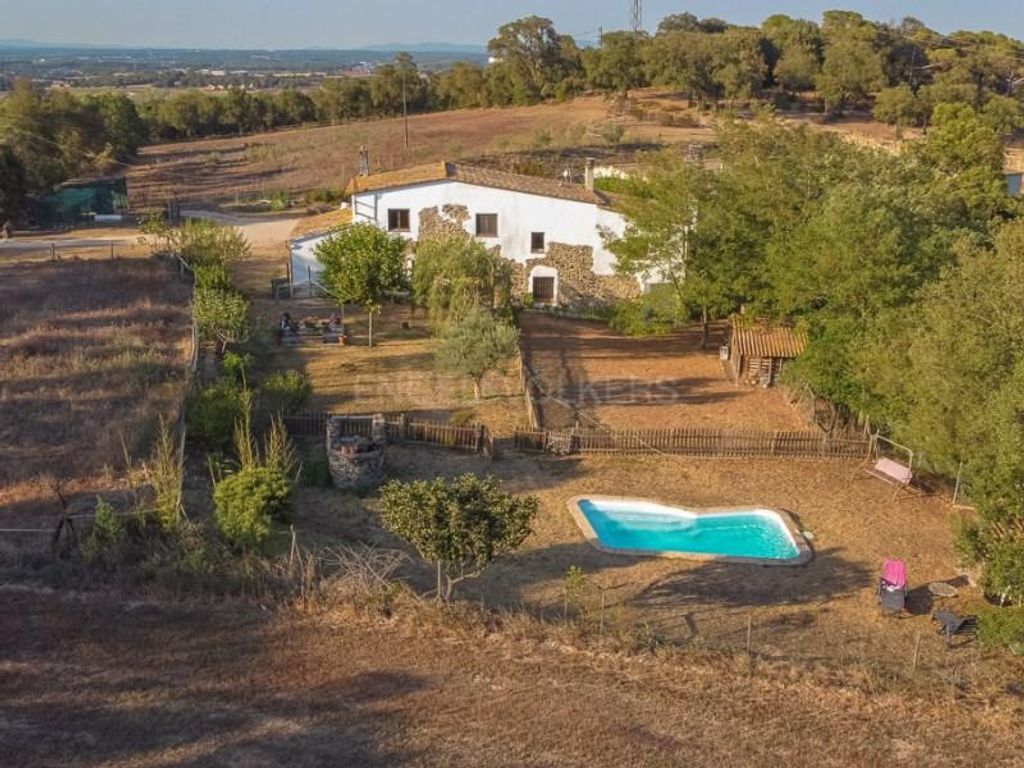 Maison De Chambres De Luxe En Vente Ma Anet De La Selva Espagne