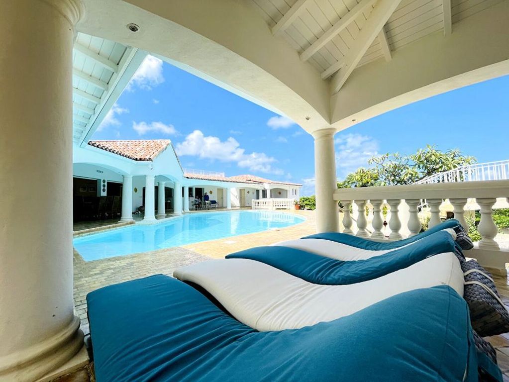 Luxuriöse 10 Zimmern Villa zu verkaufen in Saint Martin St Martin