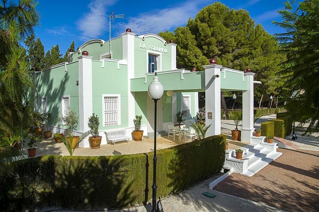 Luxuriöse 5 Zimmern Villa zu verkaufen in Aspe Spanien 127877939