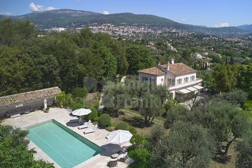 Villa de 12 pièces de luxe en vente Grasse Provence Alpes Côte d Azur