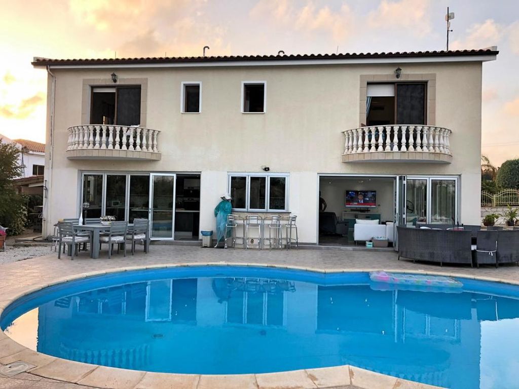 Villa Chalet De Lujo M En Venta Pafos Paphos District