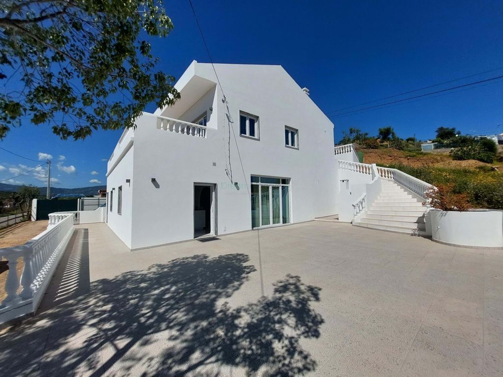 Exclusiva Villa Chalet De M En Venta En Portim O Portugal