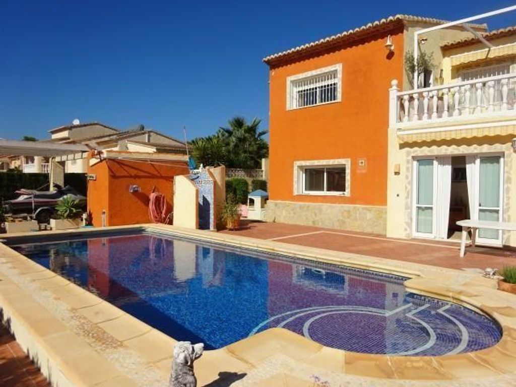 Villa Chalet De M En Venta En Calpe Comunidad Valenciana