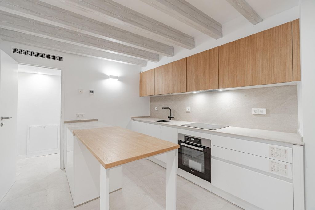 Luxus Apartment Mit Zimmern In Carrer De La M Del Moro Palma De