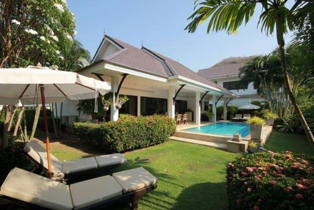 Luxuriöse Villa 3 Schlafzimmer zu verkaufen in Hua Hin Changwat