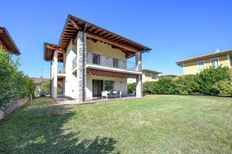 Prestigiosa villa di 206 mq in vendita, Via Gazzolo, Manerba del Garda, Brescia, Lombardia