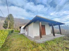 Villa in vendita a Pusiano Lombardia Como