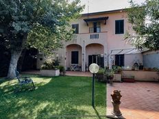 Prestigiosa villa di 380 mq in vendita, Livorno, Toscana