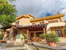 Villa in vendita Via Montecassiano, Roma, Lazio