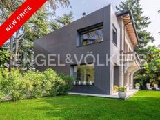 Prestigiosa villa di 340 mq in vendita, Via Alessandro Manzoni, Casciago, Varese, Lombardia