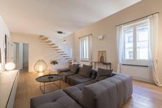 Prestigioso appartamento di 180 m² in vendita Firenze, Italia