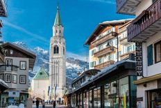 Chalet in vendita a Cortina d\'Ampezzo Veneto Belluno