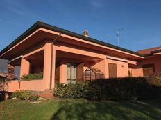 Villa in vendita a Castelmarte Lombardia Como