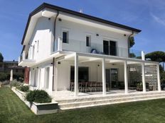 Prestigiosa villa di 555 mq in vendita, Via Tagliamento, 20, Pietrasanta, Lucca, Toscana