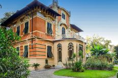 Prestigiosa villa in vendita Viale delle Mura Urbane, Lucca, Toscana