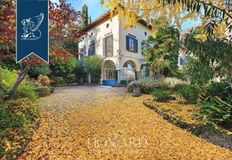 Villa in vendita a Tavernola Bergamasca Lombardia Bergamo