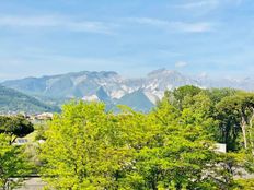 Attico in vendita a Carrara Toscana Massa-Carrara