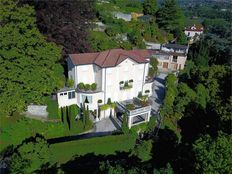 Prestigiosa villa di 1000 mq in vendita, Meina, Piemonte