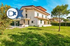 Villa in vendita a Forte dei Marmi Toscana Lucca