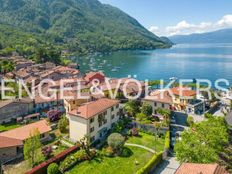 Villa in vendita a Castelveccana Lombardia Varese