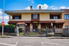 Prestigiosa villa di 540 mq in vendita via Nicolo\' Tommaseo, Vimercate, Monza e Brianza, Lombardia