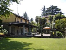 Villa in vendita a Merate Lombardia Lecco