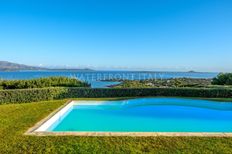 Prestigiosa villa di 450 mq in vendita, Porto Rotondo, Italia