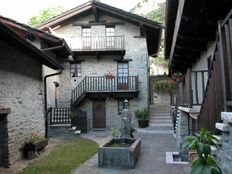 Palazzo in vendita a Ville Sur Sarre Valle d’Aosta Aosta
