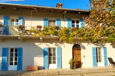 Casale in vendita a Monforte d\'Alba Piemonte Cuneo