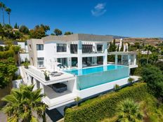 Prestigiosa villa di 1365 mq in vendita Estepona, Andalusia