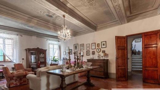 Apartment / Etagenwohnung in San Casciano dei Bagni, Provincia di Siena