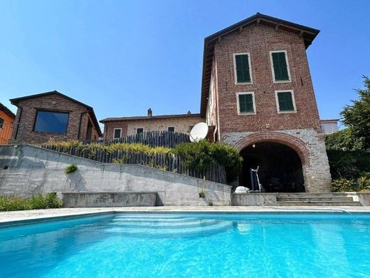 Country House in Montaldo Bormida, Provincia di Alessandria