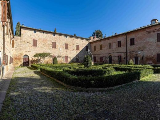 Country House in Siena, Province of Siena