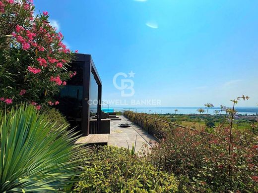 Villa in Padenghe sul Garda, Provincia di Brescia