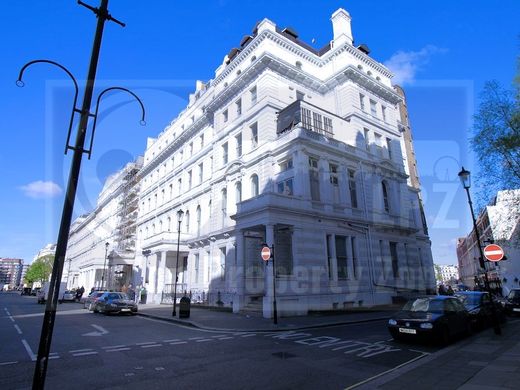 Hotel in West End of London, Greater London