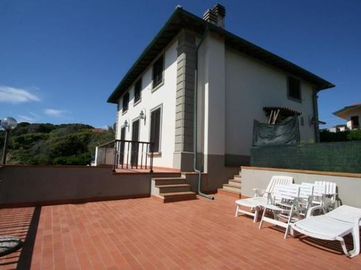 Luxus-Haus in Quercianella, Provincia di Livorno