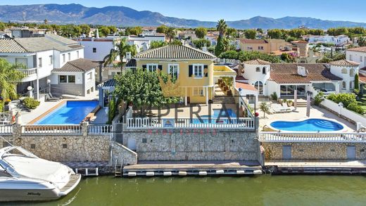 Luxury home in Empuriabrava, Province of Girona