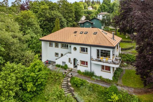 Detached House in Le Locle, Le Locle District