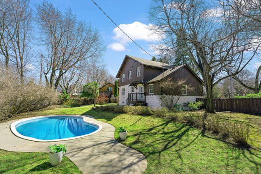 Detached House in Montreal, City of Montréal