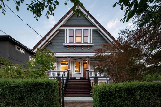 Detached House in Victoria, Capital Regional District