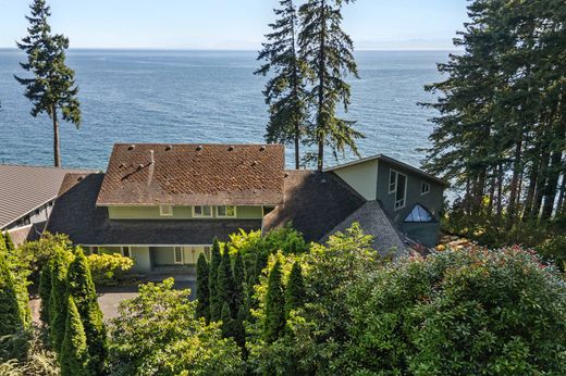 Detached House in Roberts Creek, Sunshine Coast Regional District
