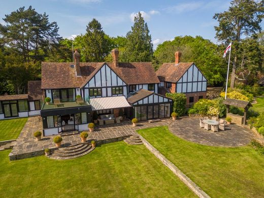 Luxury home in Oxted, Surrey