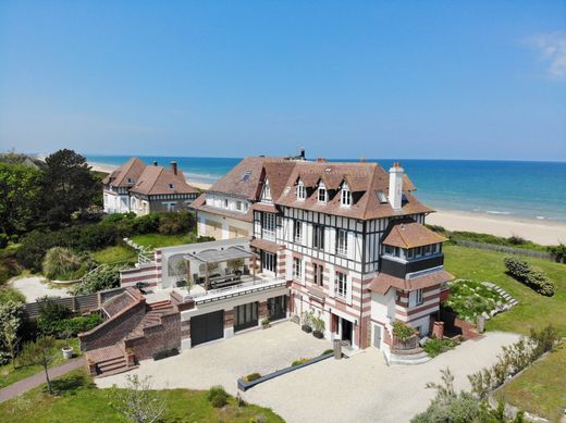 Semidetached House in Merville-Franceville-Plage, Calvados