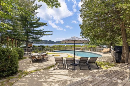 Detached House in Sainte-Agathe-des-Monts, Laurentides