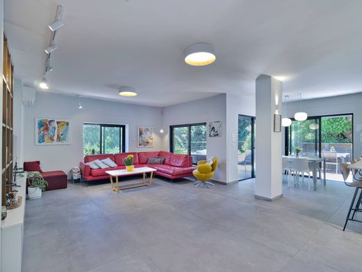 Detached House in Jerusalem, Jerusalem District