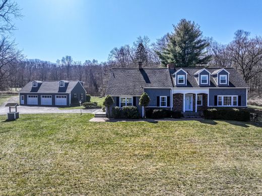 Detached House in Brookfield, Fairfield County