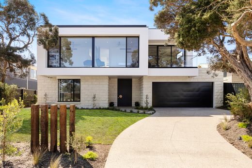 Luxury home in Sorrento, Melbourne