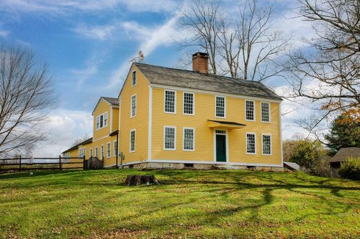 Detached House in Falls Village, Litchfield County